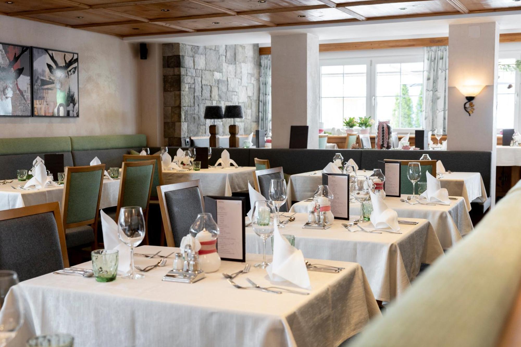 אישגל Hotel Jaegerhof מראה חיצוני תמונה
