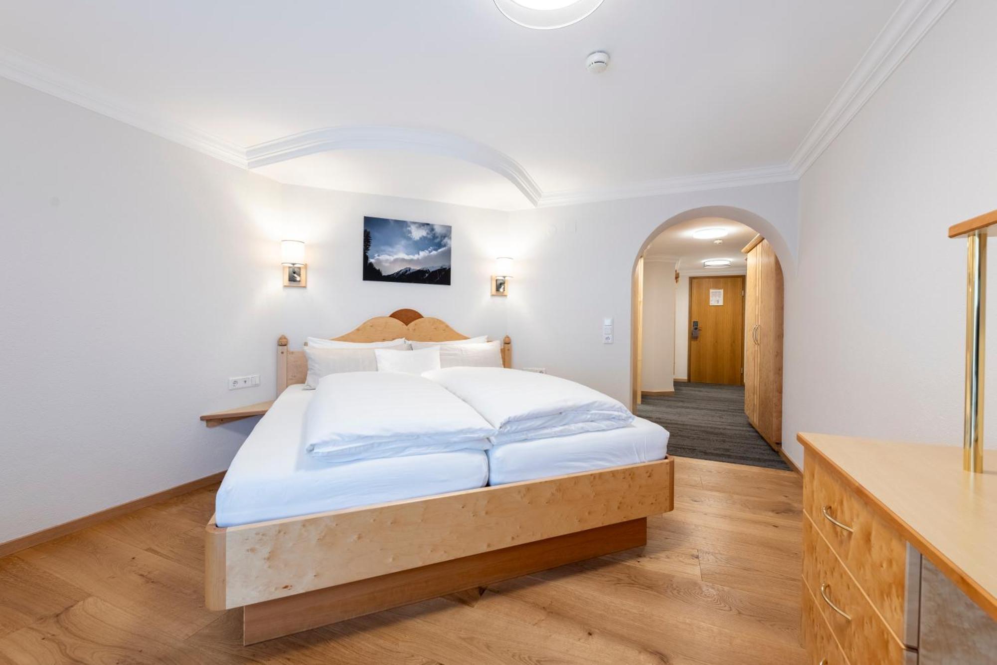 אישגל Hotel Jaegerhof מראה חיצוני תמונה