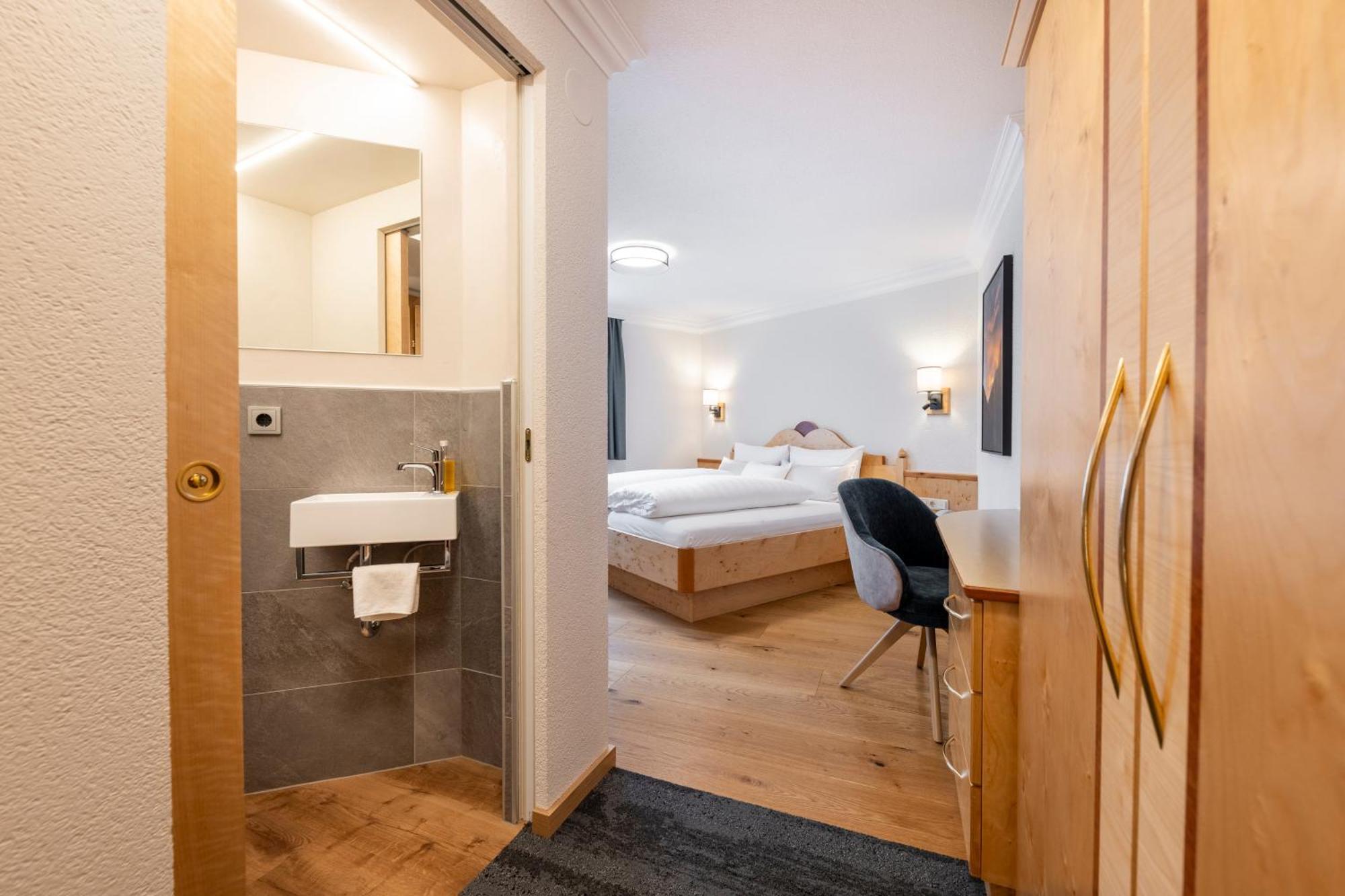 אישגל Hotel Jaegerhof מראה חיצוני תמונה