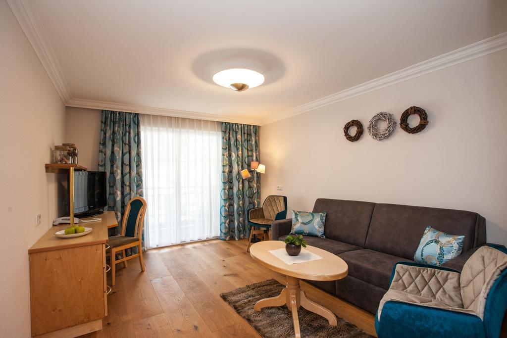 אישגל Hotel Jaegerhof מראה חיצוני תמונה
